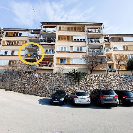 Novouredeni Stan S Balkonom I Pogledom Na More Senj  Exteriér fotografie