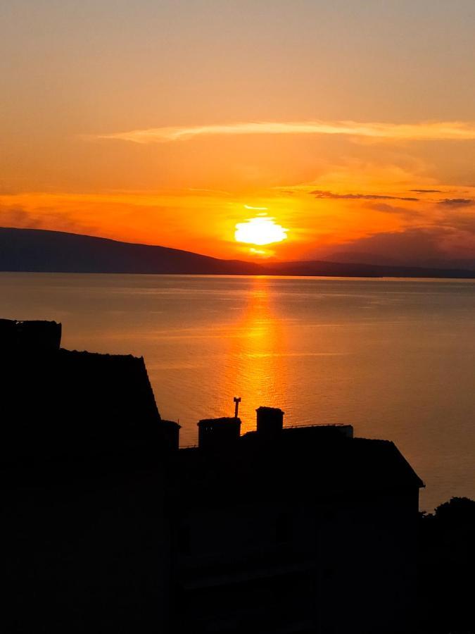 Novouredeni Stan S Balkonom I Pogledom Na More Senj  Exteriér fotografie