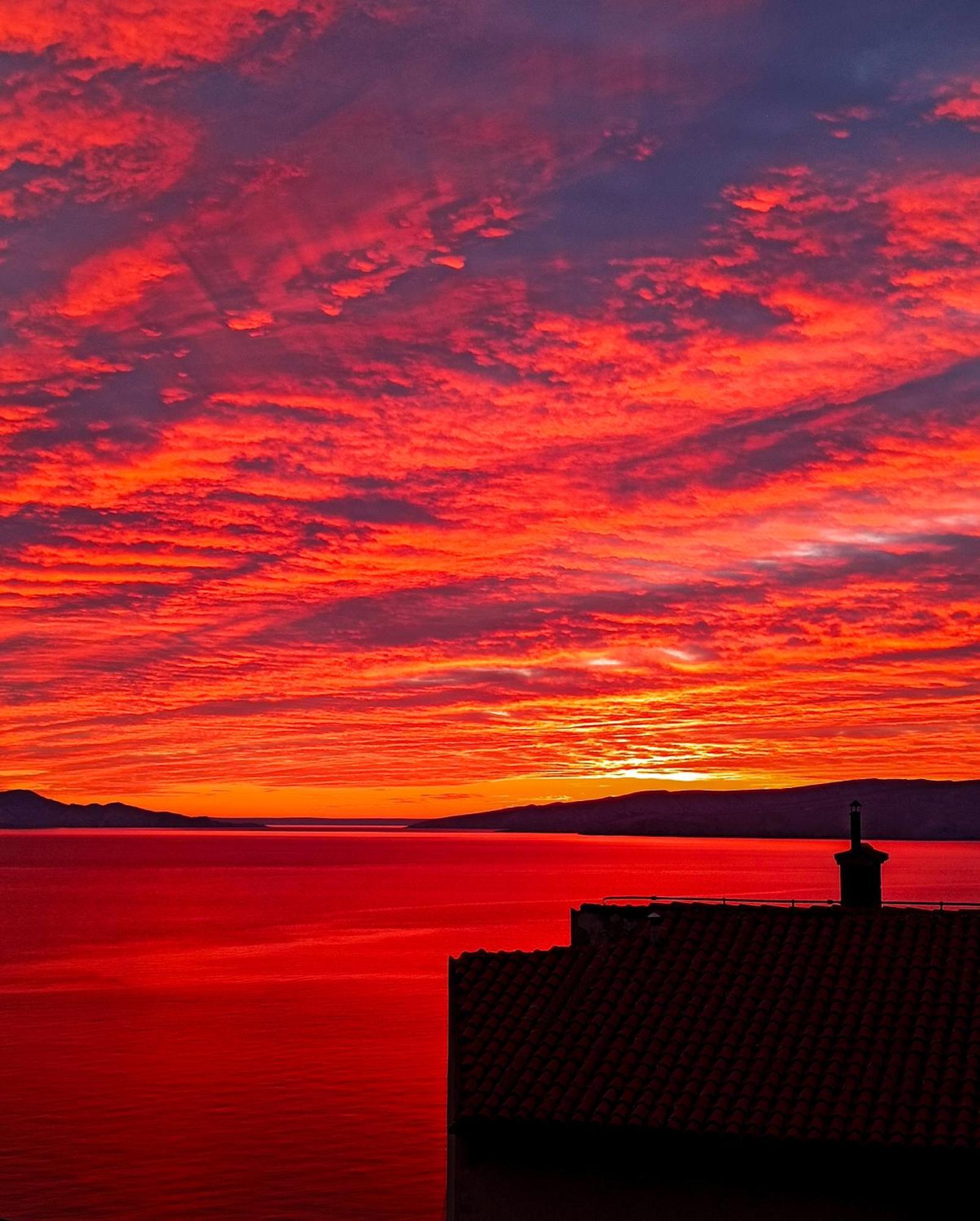 Novouredeni Stan S Balkonom I Pogledom Na More Senj  Exteriér fotografie