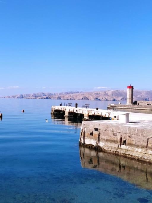 Novouredeni Stan S Balkonom I Pogledom Na More Senj  Exteriér fotografie