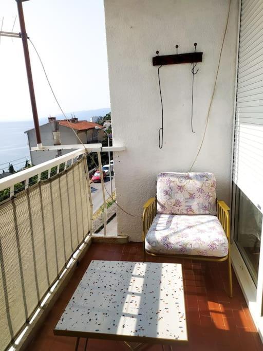 Novouredeni Stan S Balkonom I Pogledom Na More Senj  Exteriér fotografie